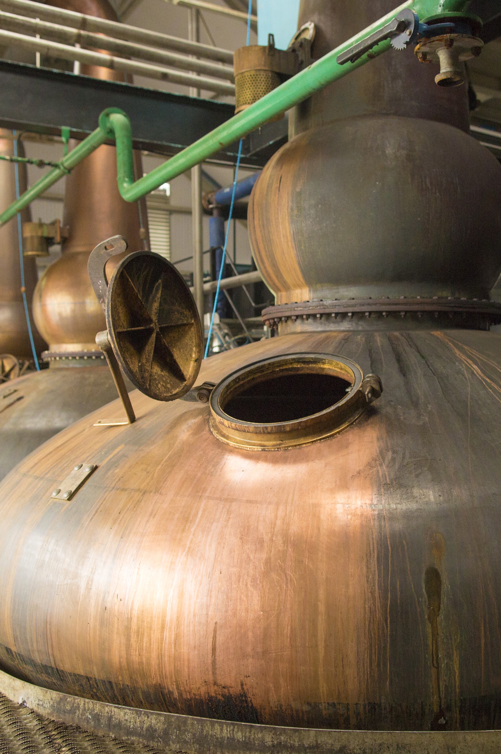 Distillery production area with hazardous-area electrics